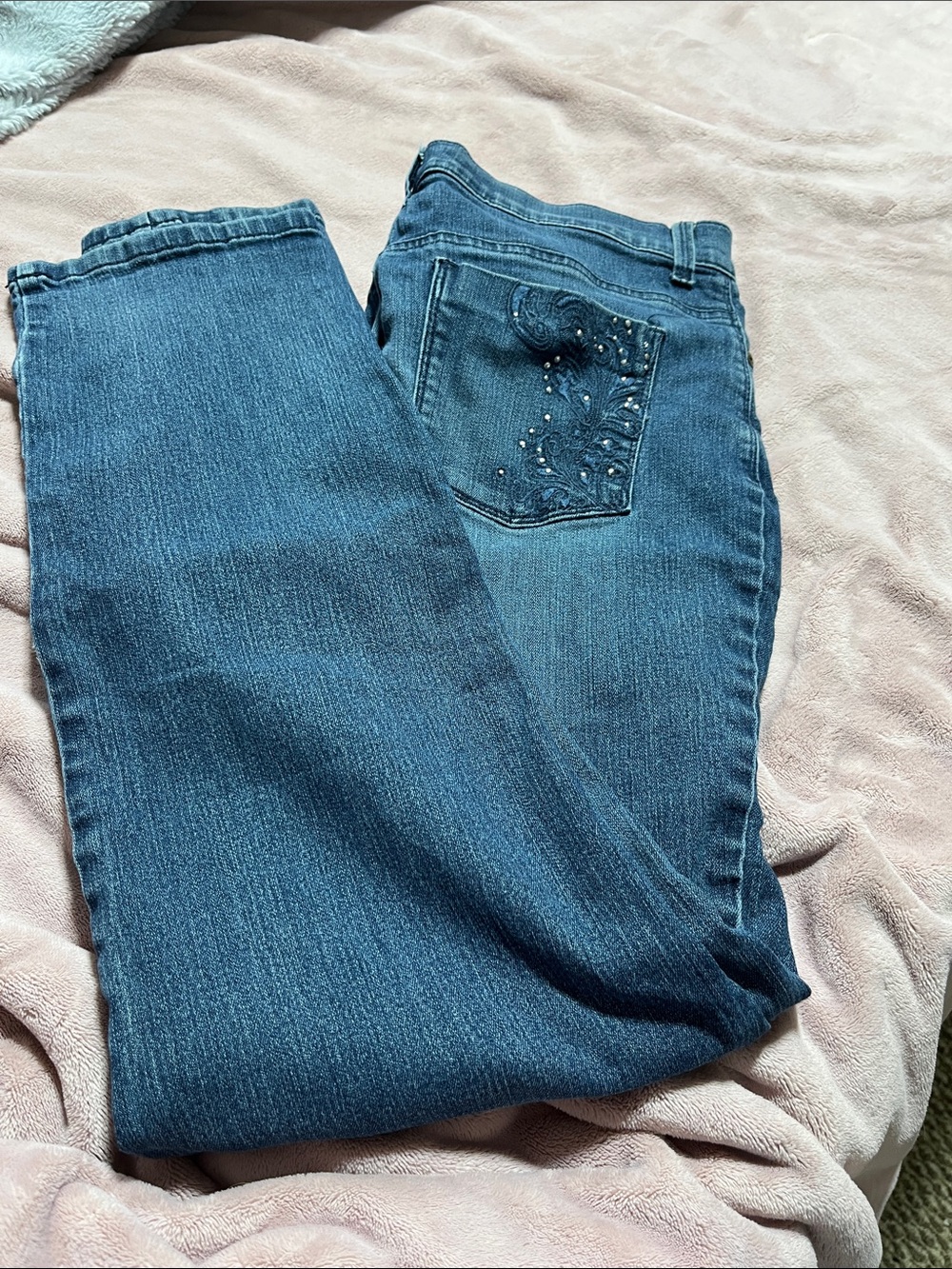 Gloria Vanderbilt Dark Blue Straight Leg Jeans with Embellished Pocket